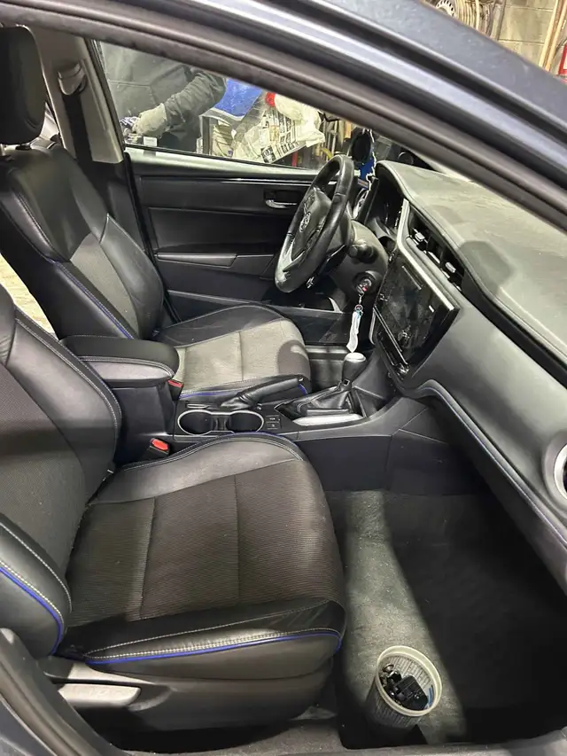 2017 Toyota Corolla SE - Photo 6