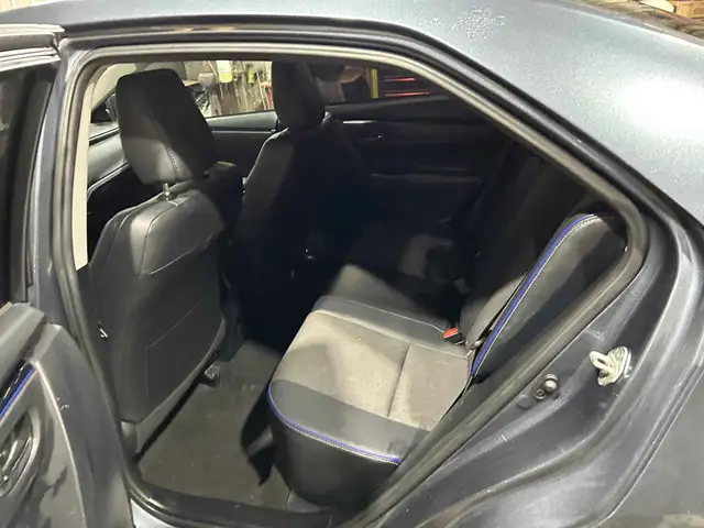 2017 Toyota Corolla SE - Photo 10