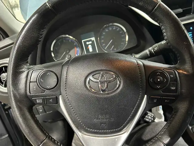 2017 Toyota Corolla SE - Photo 12