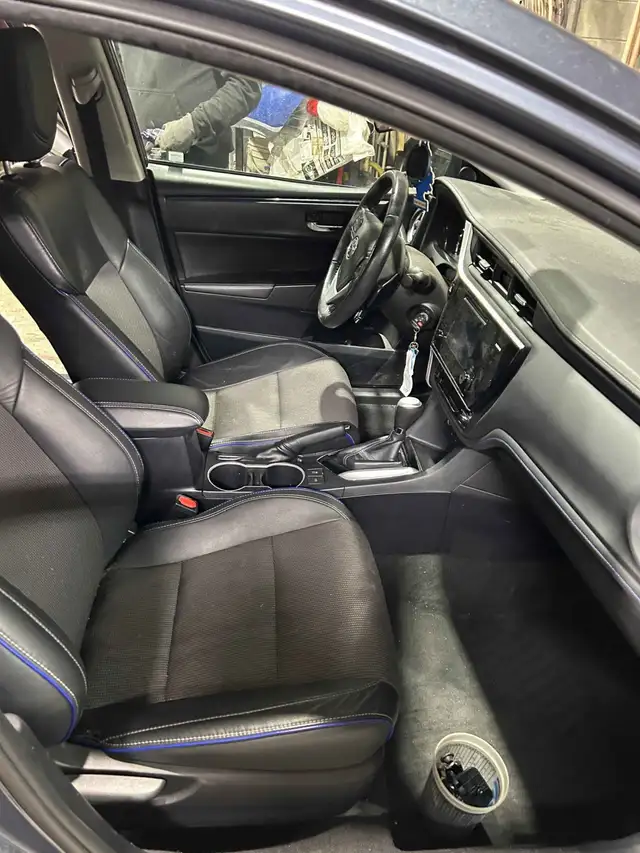 2017 Toyota Corolla SE - Photo 15