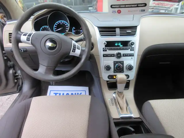 2011 Chevrolet Malibu LS - Photo 12