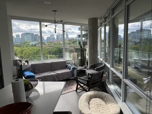 Master Bedroom w/ on-suite bath in 2B2B - Photo 6