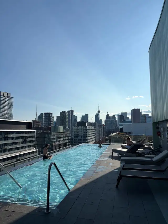 Master Bedroom w/ on-suite bath in 2B2B - Photo 8