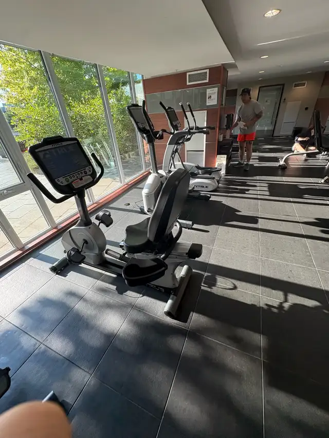 Master Bedroom w/ on-suite bath in 2B2B - Photo 9