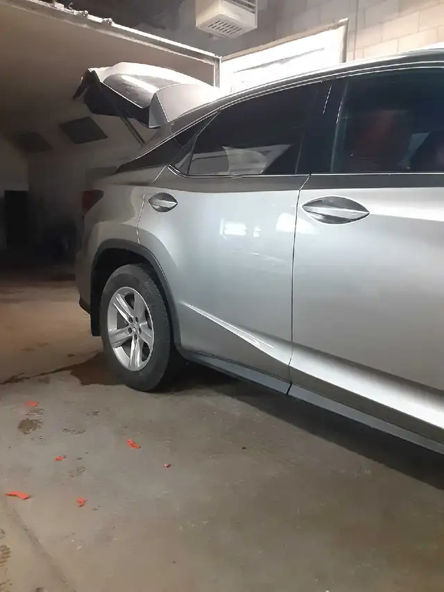 Mobile auto collision technician - Photo 2