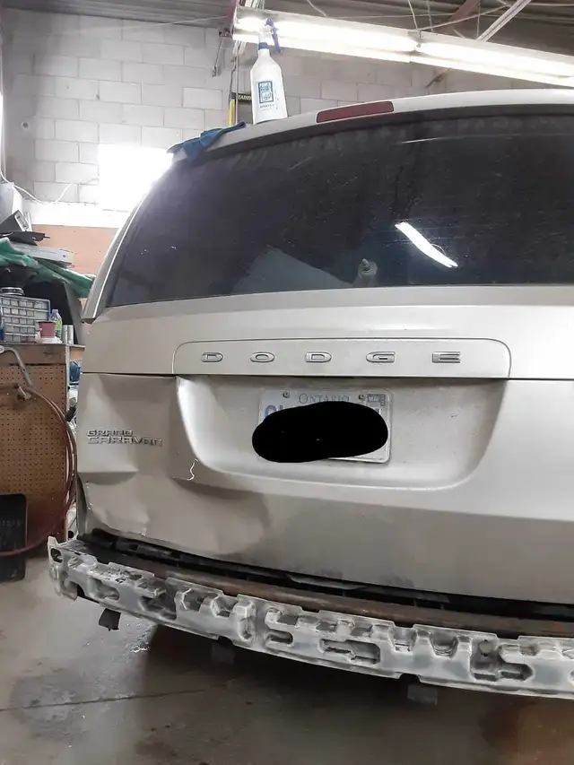 Mobile auto collision technician - Photo 5