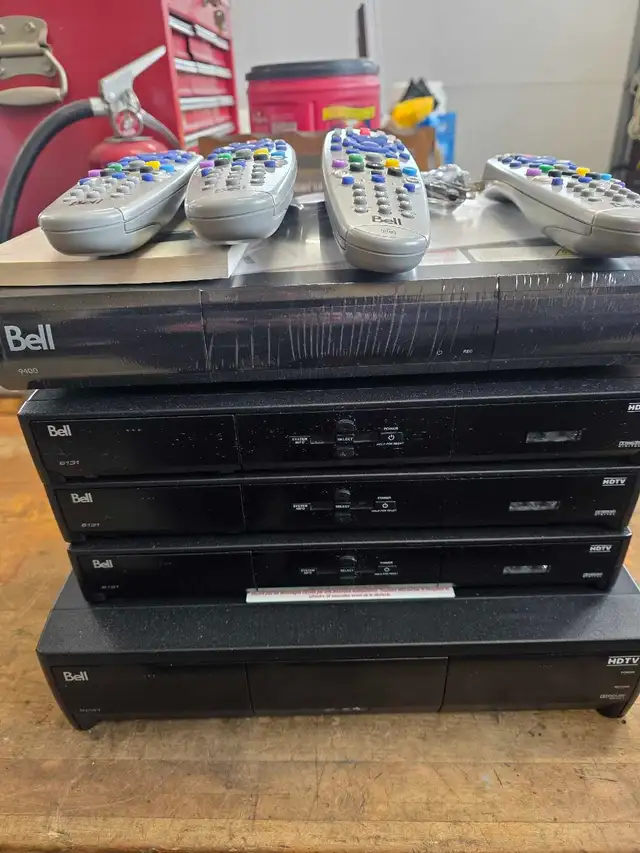 Bell satellite receivers - Photo 2