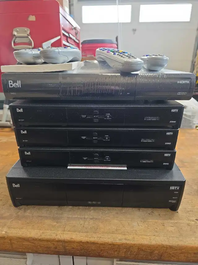 Bell satellite receivers - Photo 3