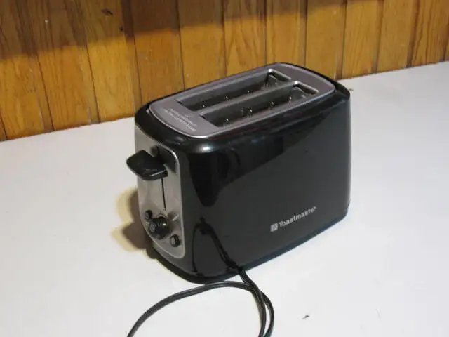 Toastmaster 2 Slice Toaster - Photo 5