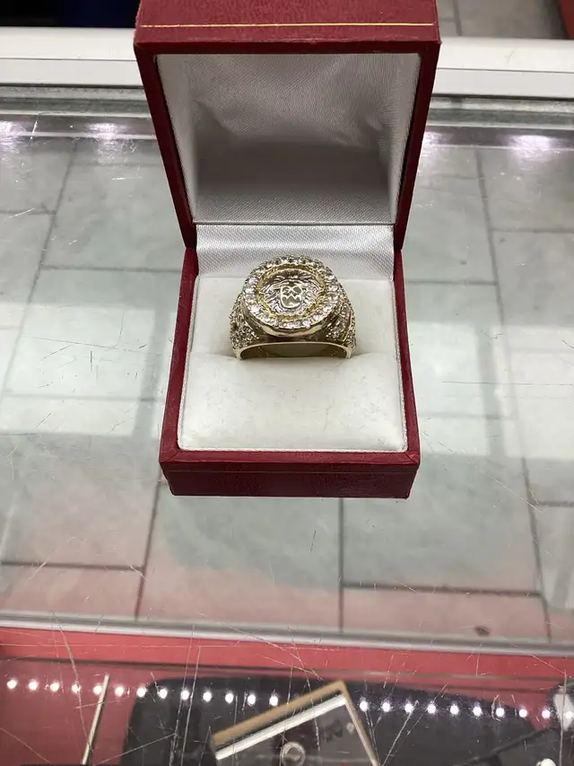 bague en or massive médusa - Photo 2