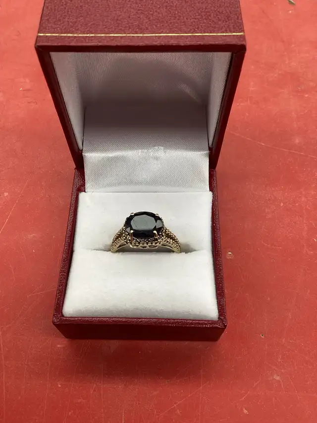 bague en or pierre ovale noir - Photo 3