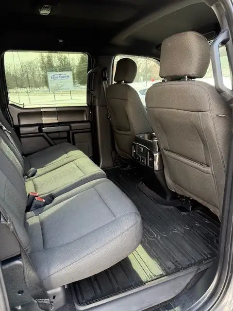 2018 FORD F-150 SUPERCREW  5.0 LITRE ENGINE  CLEAN CARFAX - Photo 16