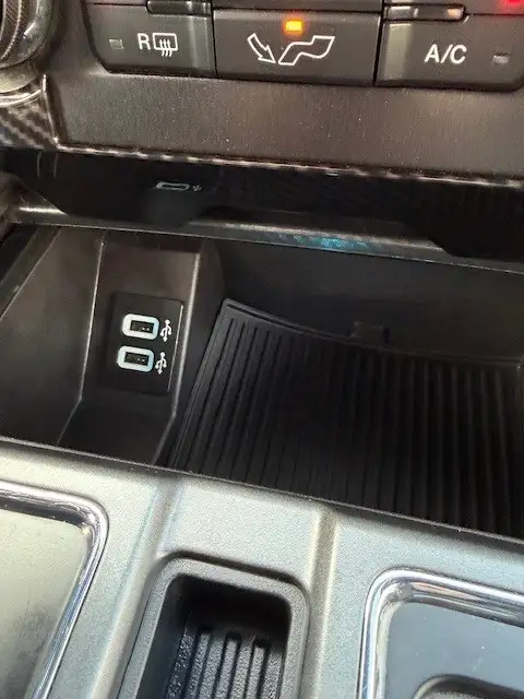 2018 FORD F-150 SUPERCREW  5.0 LITRE ENGINE  CLEAN CARFAX - Photo 27