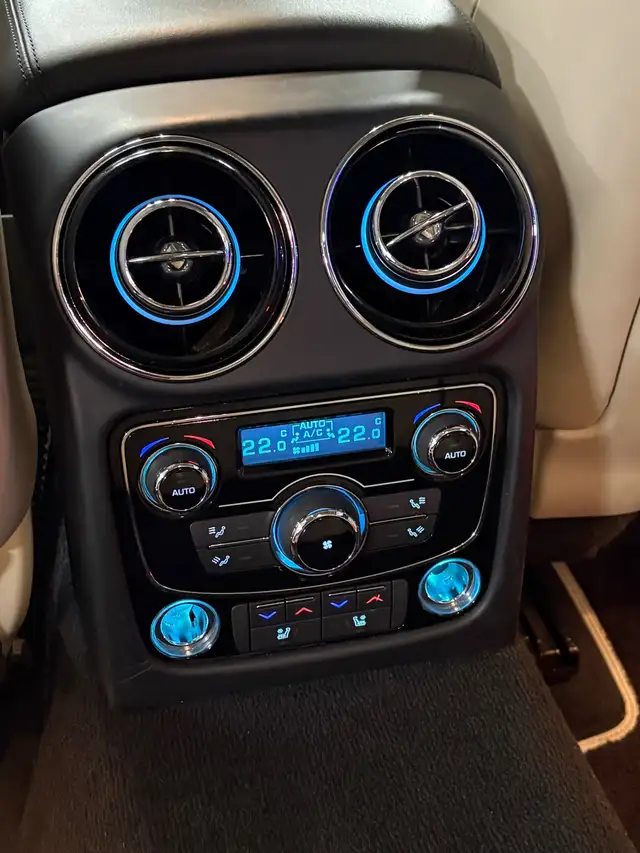 Jaguar XJ-L ‘Portfolio’ AWD - Photo 6