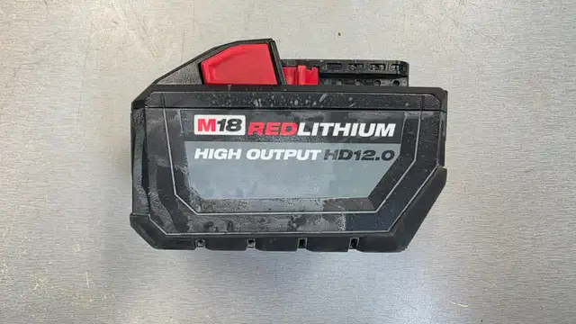 Milwaukee M18 High Output HD 12.0 Battery