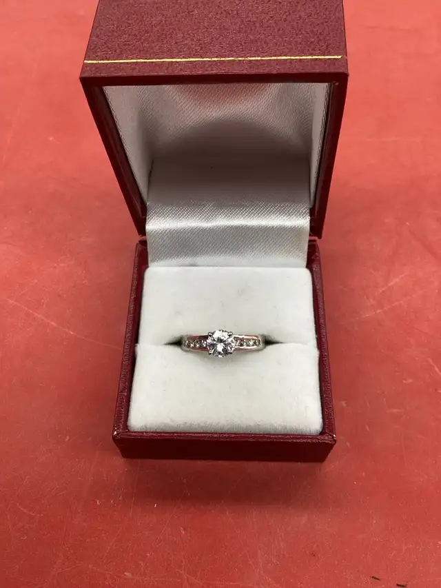 alliance en or blanc