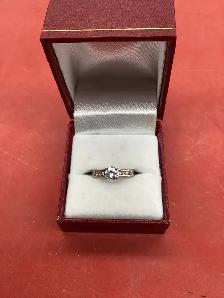 alliance en or blanc