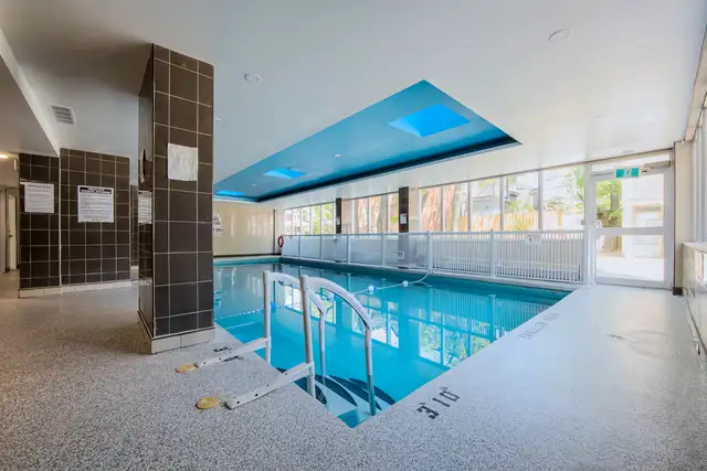 Eastmount Apartments - Townhouse (3 bedroom) available at 33 Eas - Photo 5