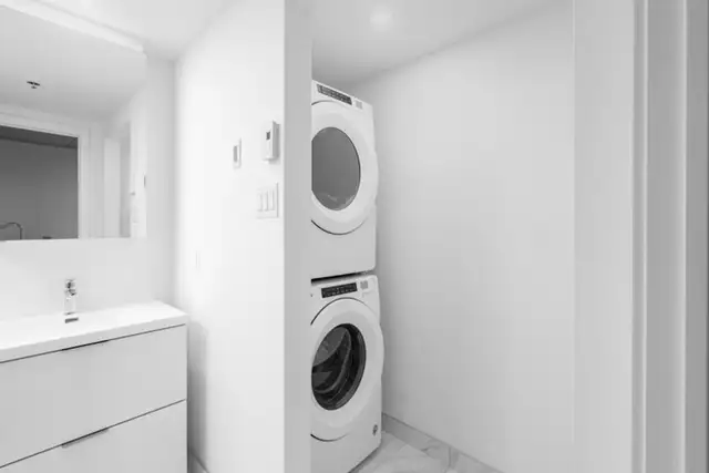 Dominik Apartments - 3 Bedroom available at 1255 rue Saint-Domin - Photo 8