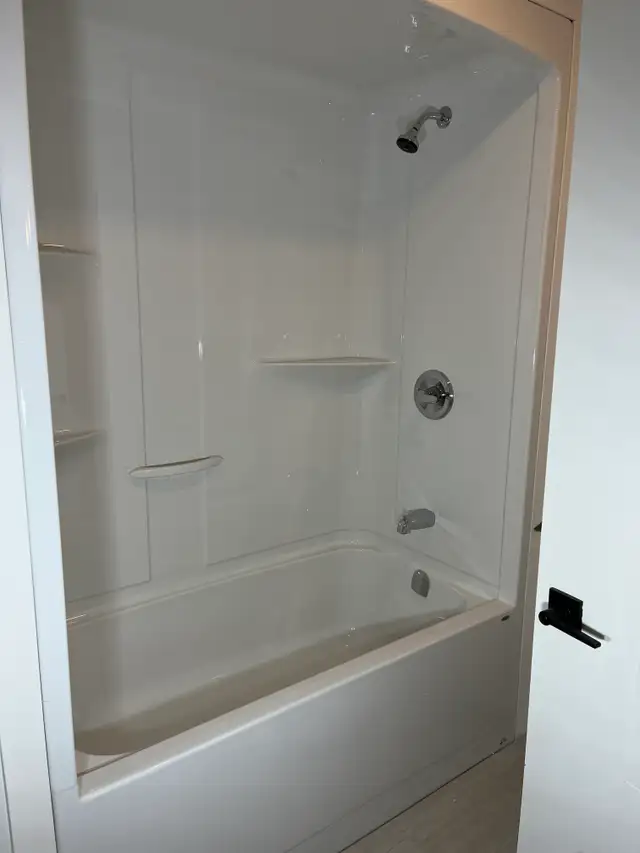 2 bedrooms, 2 baths Move in Ready - Photo 9