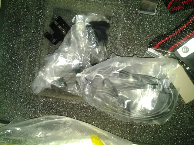 Dwyer Series UF Sonicflow portable, non-invasive ultrasonic flow - Photo 3