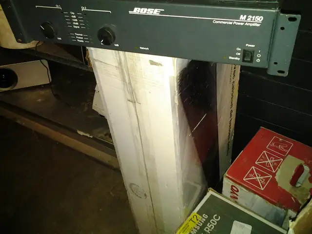 bose m2150 300 watt 8ohm 4 ohm 70v or 100v 200  bose power amps