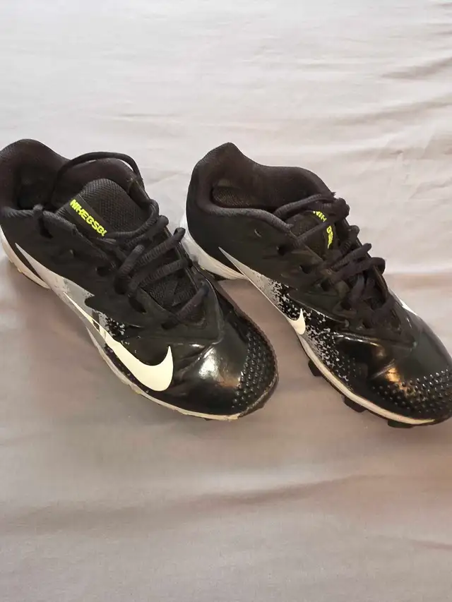 Nike Vapor Youth Baseball Cleats US 3Y Black White 856404-017 - Photo 2