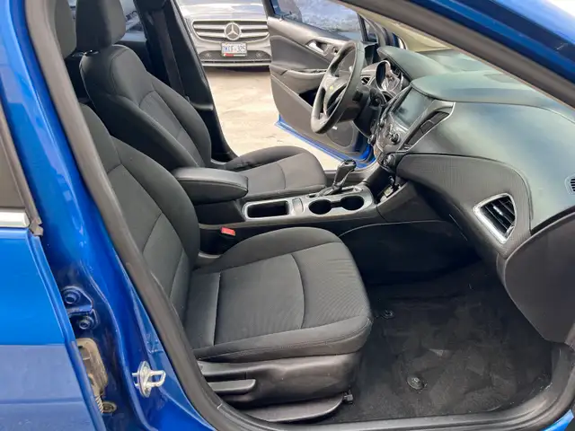 2016 Chevrolet Cruze , Extra Clean, Sunroof, Quick Sale - Photo 3
