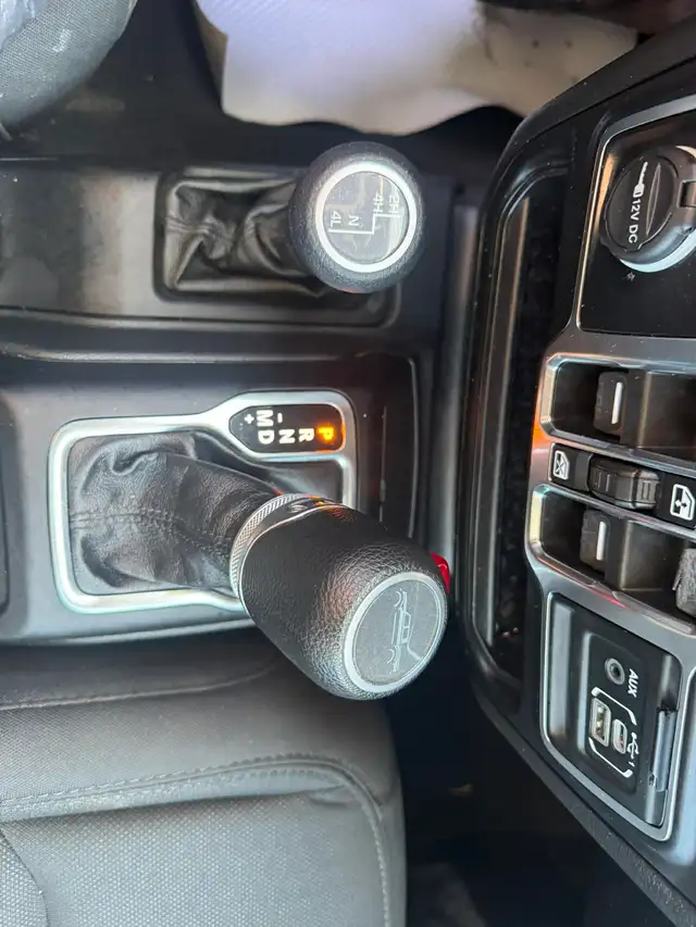 2021 Jeep Gladiator Sport - Photo 12