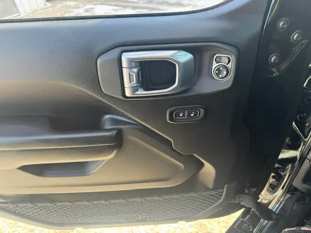 2021 Jeep Gladiator Sport - Photo 14