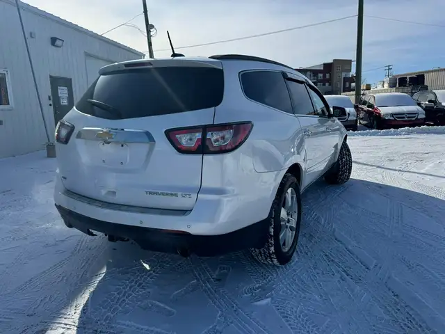 2016 Chevrolet Traverse LTZ - Photo 2