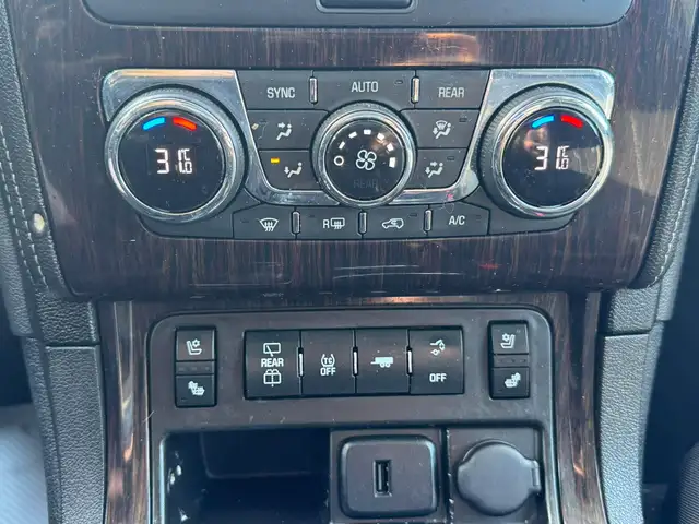 2016 Chevrolet Traverse LTZ - Photo 11