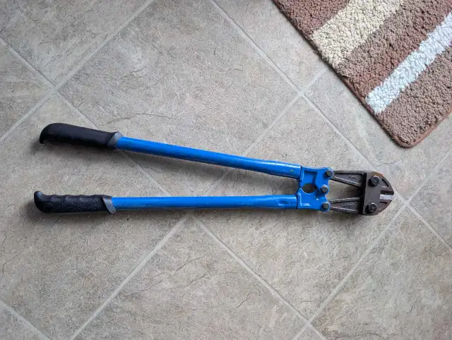 garage sale from snow blower to electronic - Photo 8