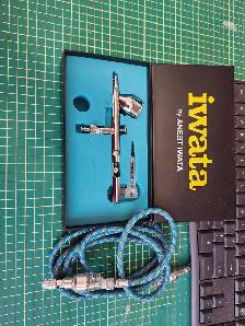 Air Brush & Air Compressor