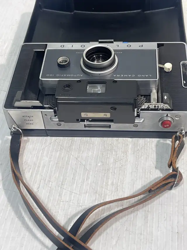 Vintage Polaroid Automatic 100 - Photo 7