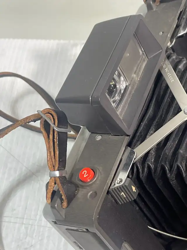 Vintage Polaroid Land Camera Automatic 225 - Photo 4