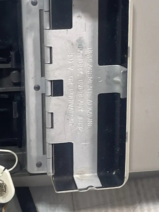 Vintage Polaroid Land Camera Automatic 225 - Photo 6