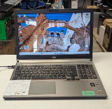 Laptop Fujitsu Lifebook E754 15,6po i7-4ie SSD 256Go DVD HDMI