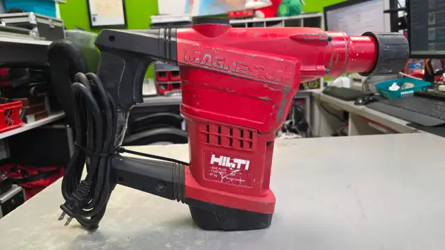 HILTI Magnesium TE-50 Hammer Drill - Photo 2