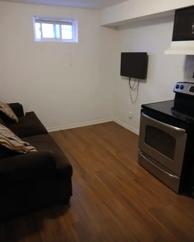 1 Bedroom Basement Apartment Unit for Rent - Photo 3