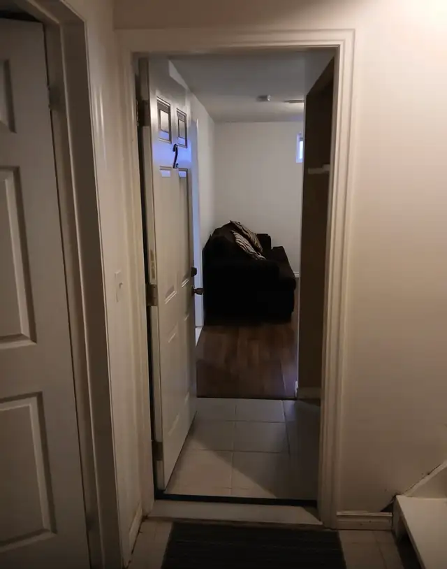 1 Bedroom Basement Apartment Unit for Rent - Photo 9