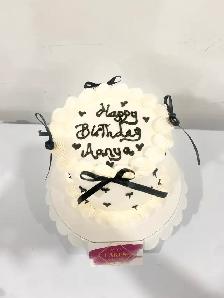 Burlington Vintage Cake, Custom cakes with hearts - Photo 4