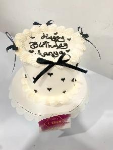 Burlington Vintage Cake, Custom cakes with hearts - Photo 7