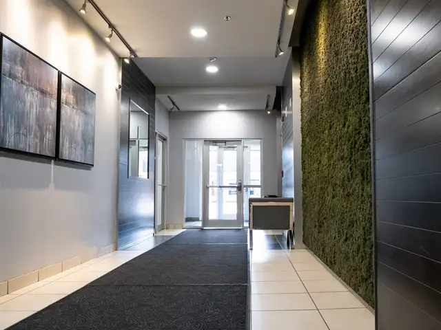 Spacious 1-Bedroom Apartment for Rent – 160 Smith Street, Winnip - Photo 2