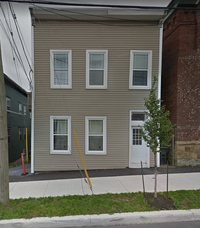 244 Duke Street Apt 1 - Photo 2