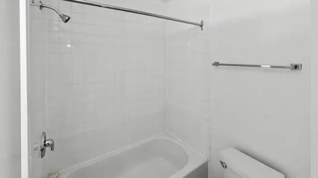 2 Bedroom Apartment for Rent - Photo 3