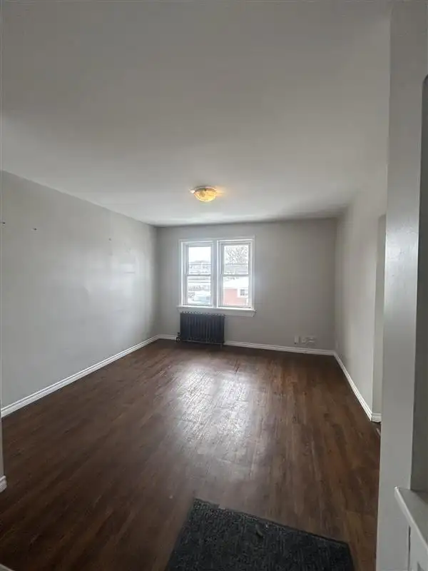 ☀️ Bright & Spacious 2-Bedroom Apartment — $1,600 All-Inclusive - Photo 7