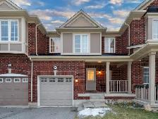 Freehold Townhome for Sale in Milton, ON - 303 Chuchmach Clse