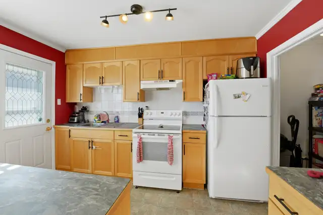 2 BED 1 BATH CONDO FOR SALE IN SPRINGBROOK 175K! - Photo 4