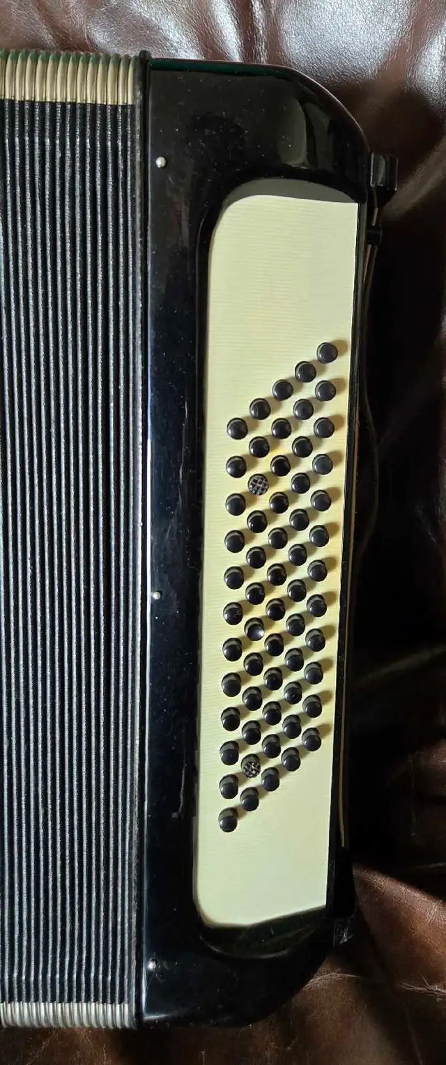 Hohner Verdi 1A Accordian - Photo 4